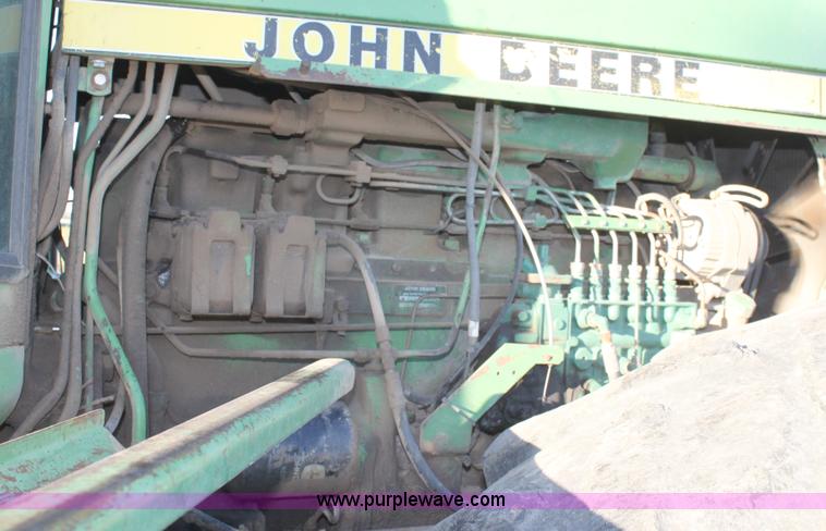 image for item B8580 1982 John Deere 8630 4WD tractor