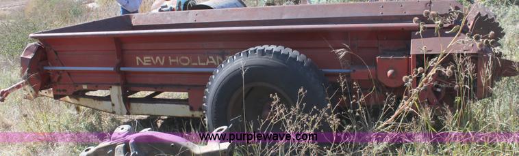 image for item B8584 New Holland 518 manure spreader