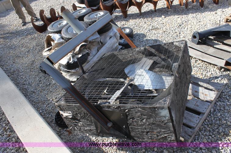 image for item B8596 Fan