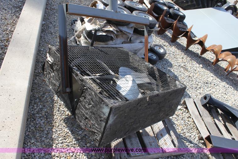 image for item B8596 Fan