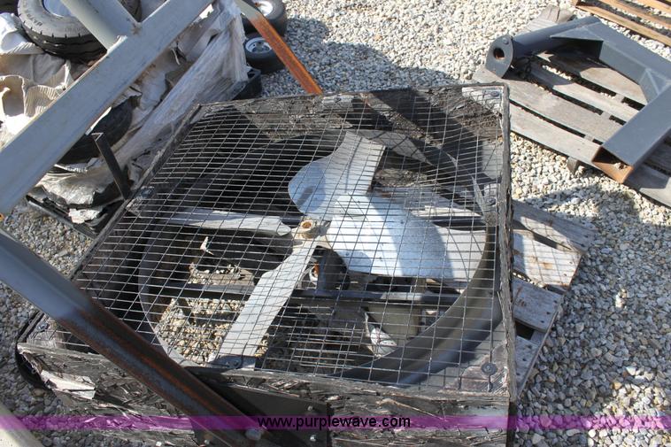 image for item B8596 Fan