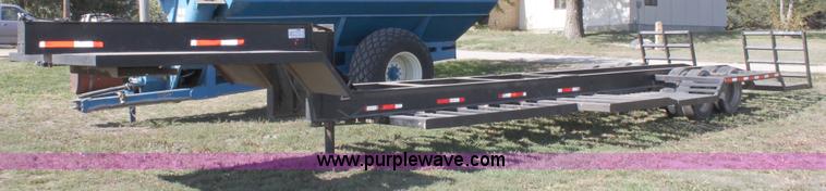 image for item B8627 1982 shop built combine/tractor/grain cart trailer