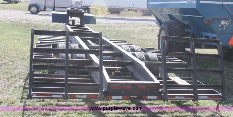image for item B8627 1982 shop built combine/tractor/grain cart trailer