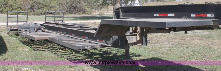 image for item B8627 1982 shop built combine/tractor/grain cart trailer