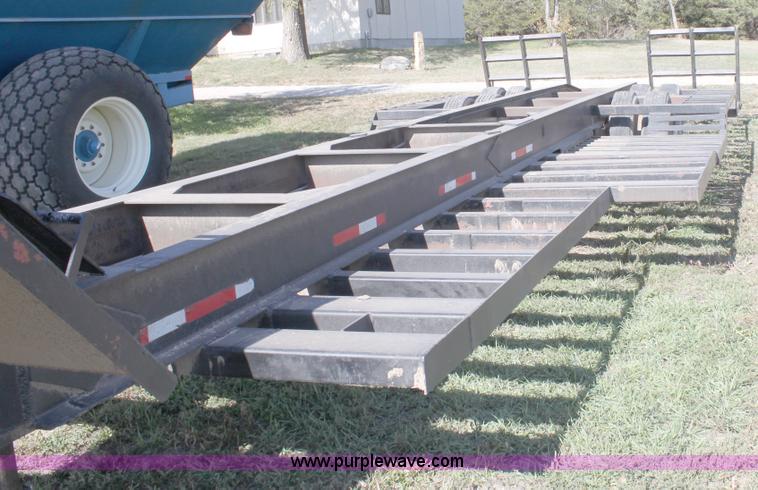 image for item B8627 1982 shop built combine/tractor/grain cart trailer