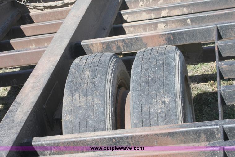 image for item B8627 1982 shop built combine/tractor/grain cart trailer