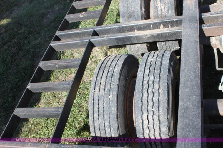 image for item B8627 1982 shop built combine/tractor/grain cart trailer