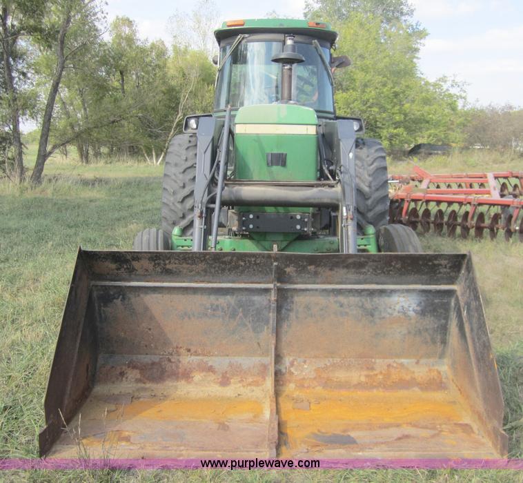 image for item C5092 1982 John Deere 4240 tractor