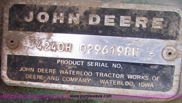 image for item C5092 1982 John Deere 4240 tractor