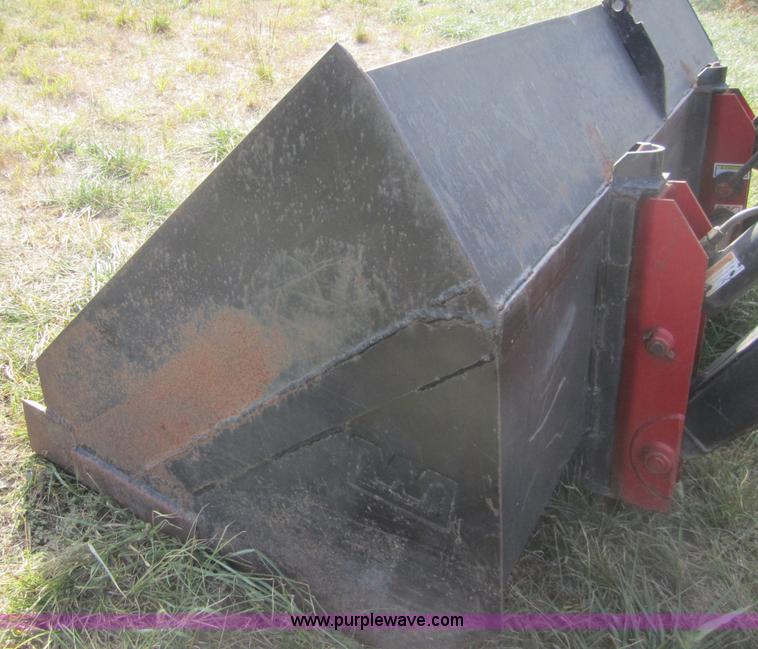 image for item C5092 1982 John Deere 4240 tractor