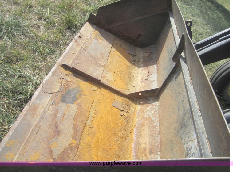 image for item C5092 1982 John Deere 4240 tractor