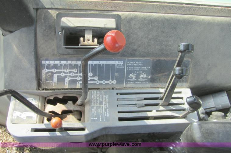 image for item C5092 1982 John Deere 4240 tractor