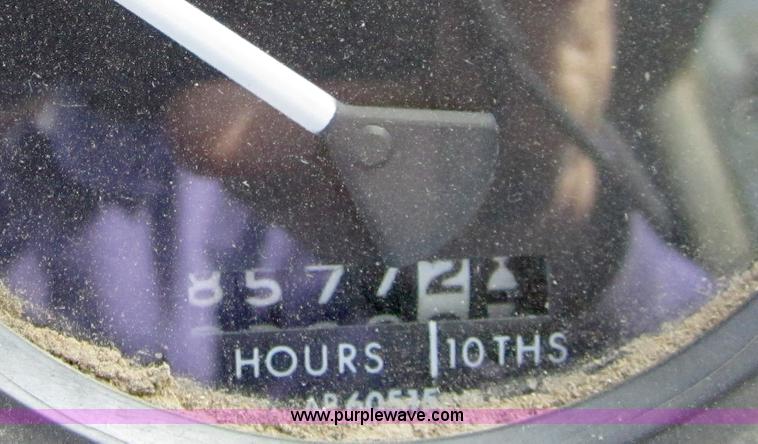 image for item C5092 1982 John Deere 4240 tractor