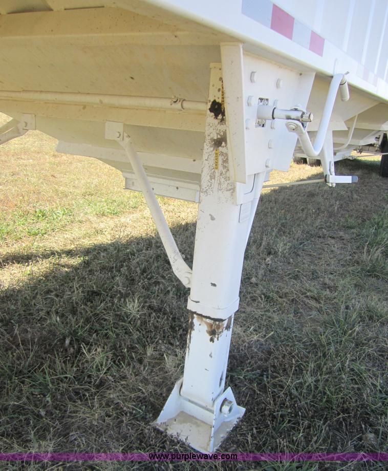 image for item C5111 2009 Manac CPS 42' hopper trailer