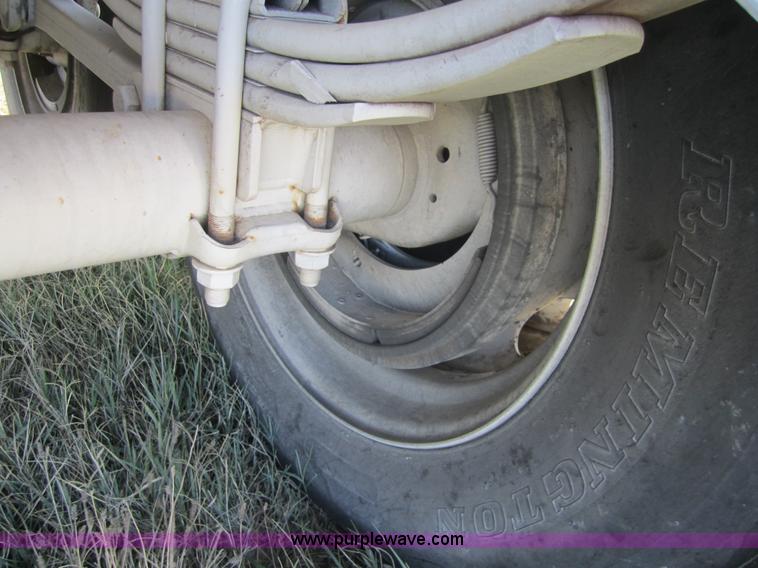 image for item C5111 2009 Manac CPS 42' hopper trailer