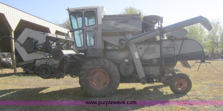 image for item C5113 1969 Gleaner A2 combine