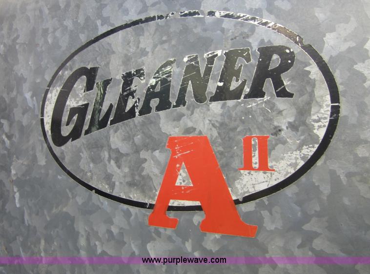 image for item C5113 1969 Gleaner A2 combine