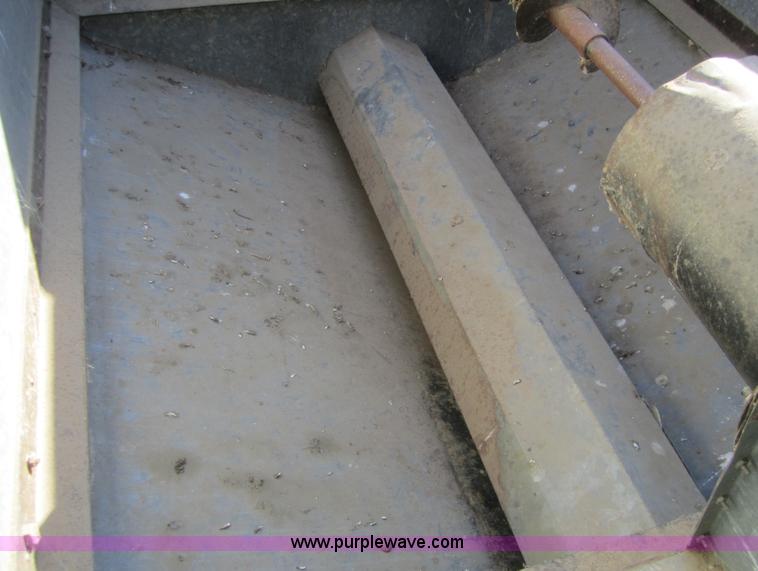 image for item C5113 1969 Gleaner A2 combine