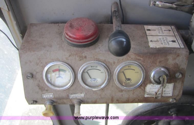 image for item C5113 1969 Gleaner A2 combine