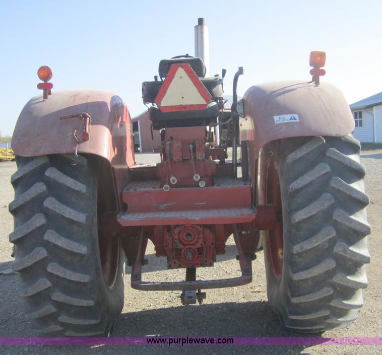 image for item C5117 1972 Farmall 966 tractor