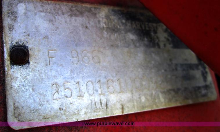 image for item C5117 1972 Farmall 966 tractor