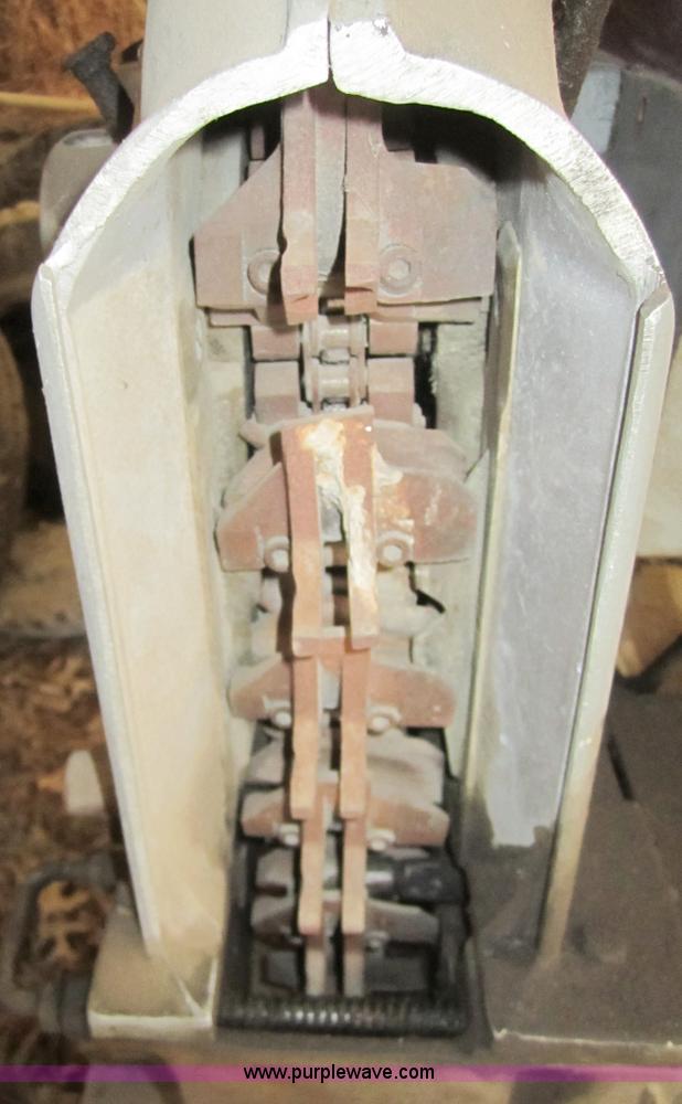 image for item C5189 Meyer pecan cracker