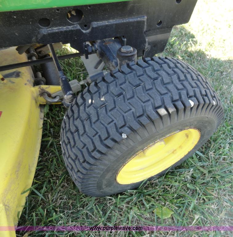 image for item F9419 John Deere 318 lawn mower