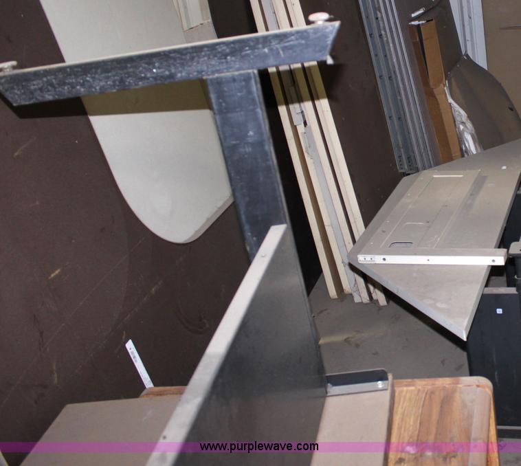 image for item F9928 Assorted office furniture