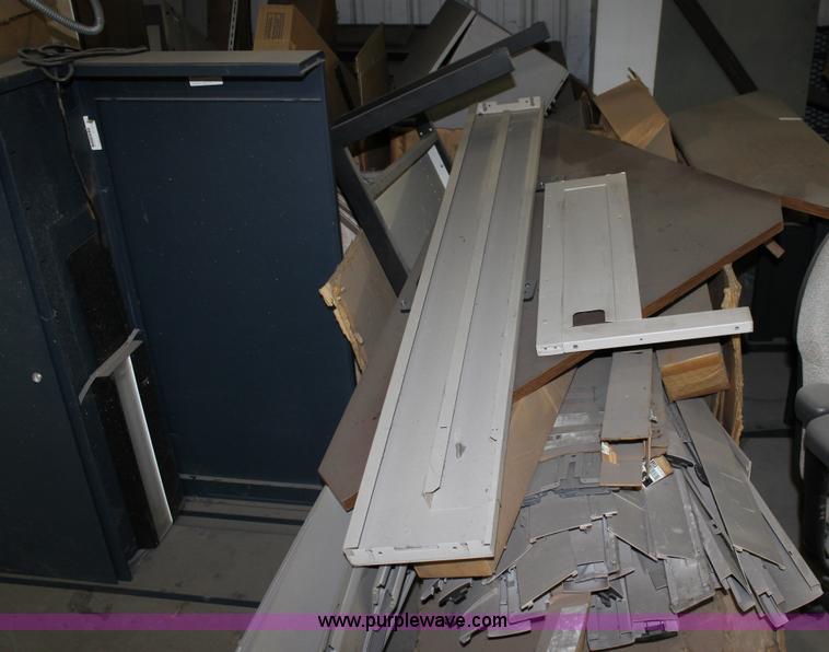 image for item F9928 Assorted office furniture