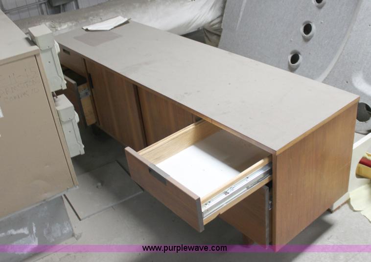 image for item F9928 Assorted office furniture