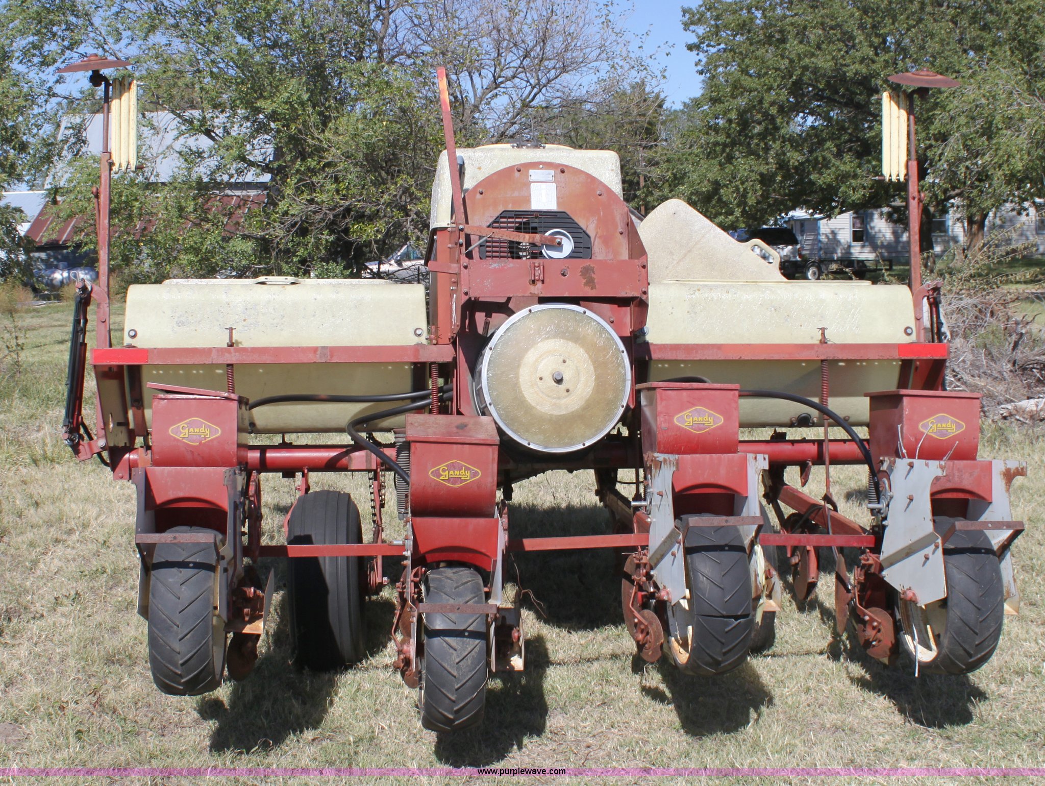 International 400 four row cyclo planter in Sterling, KS Item B8543