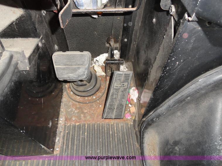 image for item A3174 1993 Blue Bird TC2000 school bus