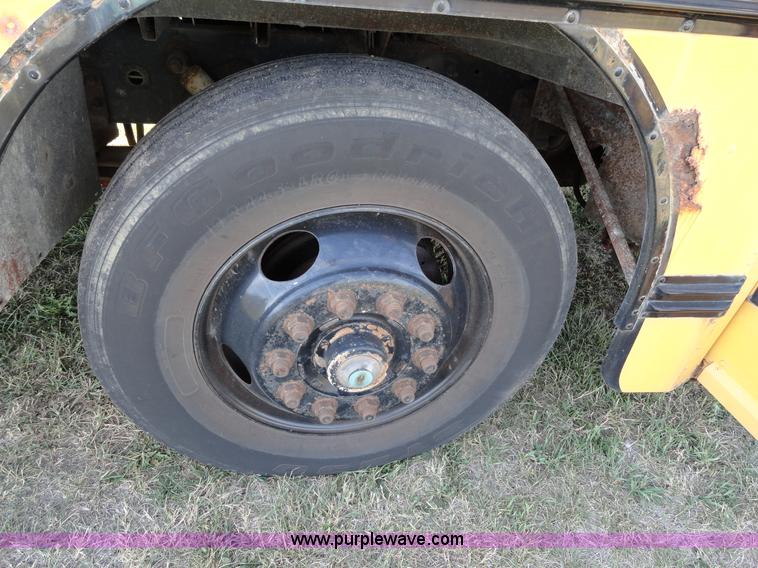 image for item A3174 1993 Blue Bird TC2000 school bus