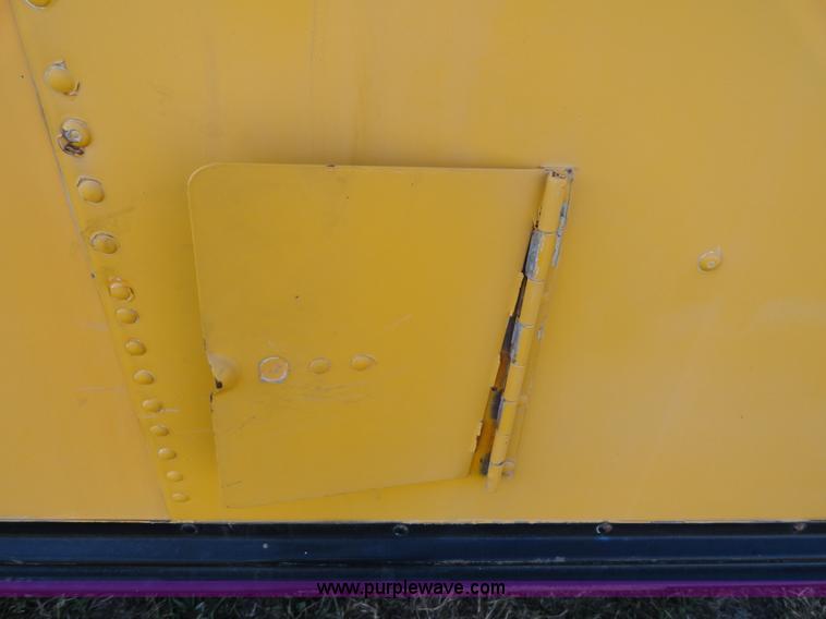 image for item A3174 1993 Blue Bird TC2000 school bus