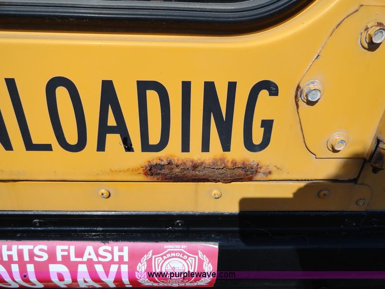 image for item A3174 1993 Blue Bird TC2000 school bus