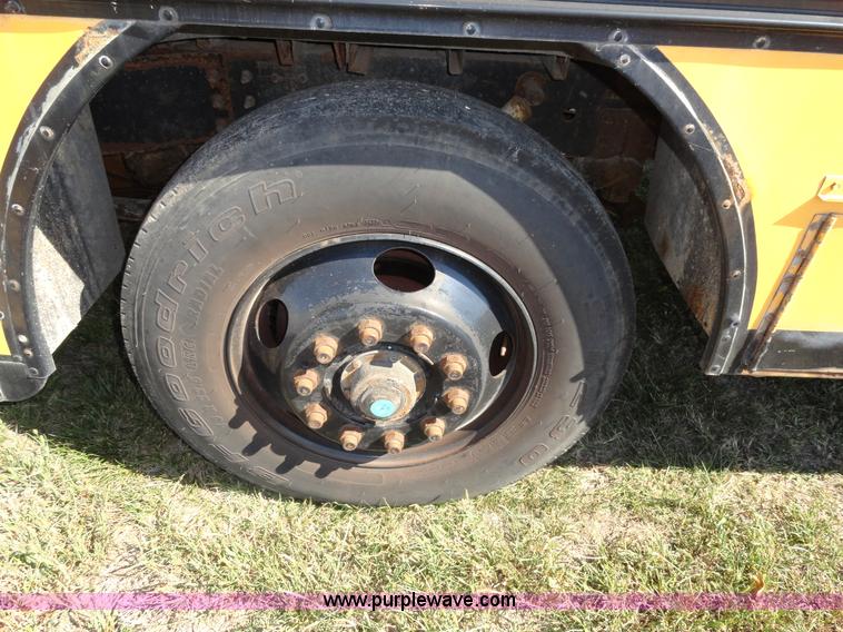 image for item A3174 1993 Blue Bird TC2000 school bus