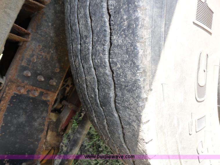 image for item A3174 1993 Blue Bird TC2000 school bus