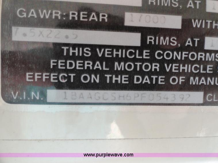 image for item A3174 1993 Blue Bird TC2000 school bus