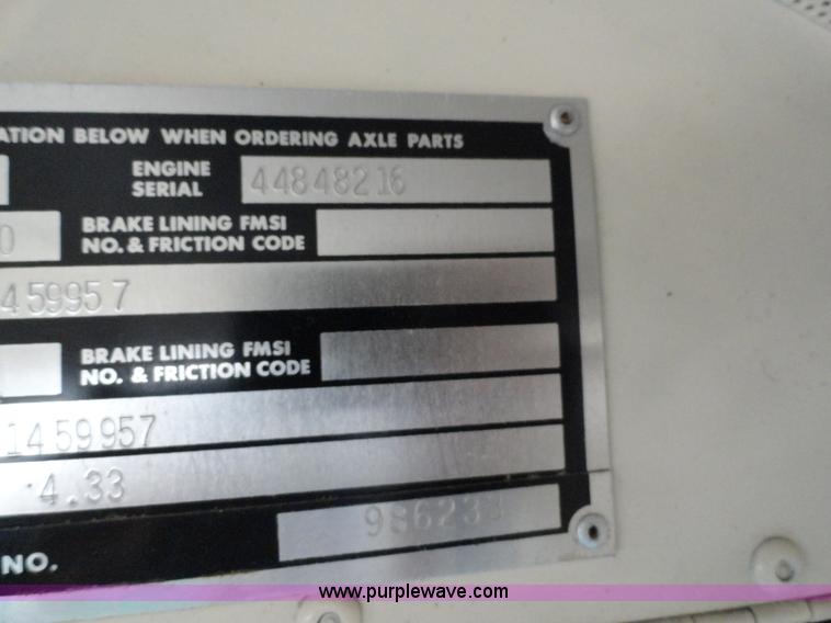 image for item A3174 1993 Blue Bird TC2000 school bus