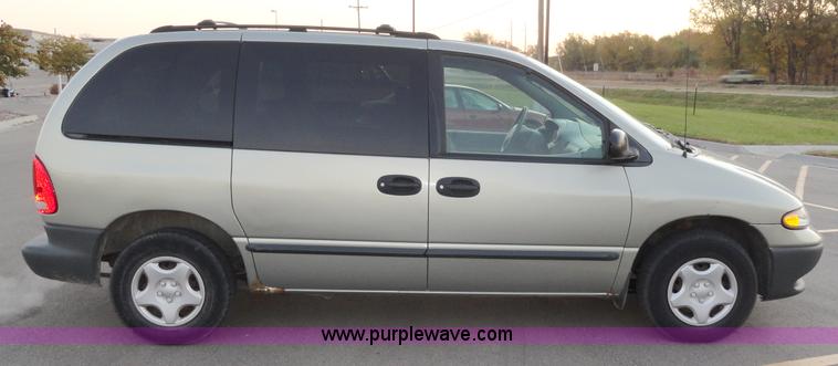 image for item A3302 1999 Dodge Caravan mini van