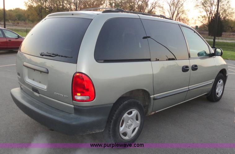 image for item A3302 1999 Dodge Caravan mini van