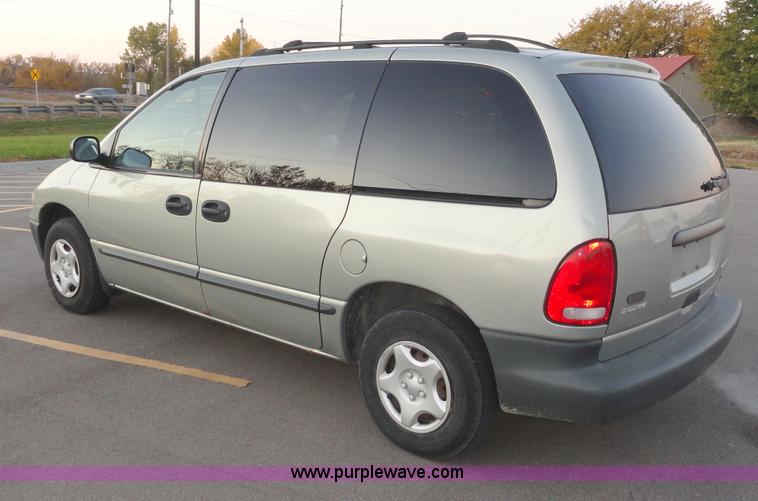 image for item A3302 1999 Dodge Caravan mini van
