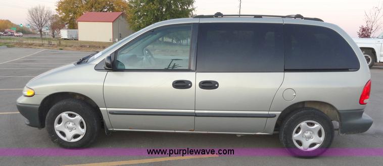 image for item A3302 1999 Dodge Caravan mini van