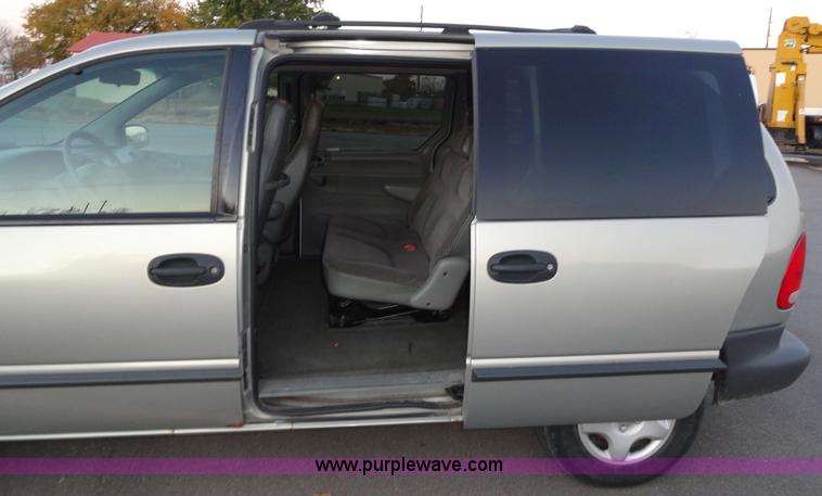image for item A3302 1999 Dodge Caravan mini van