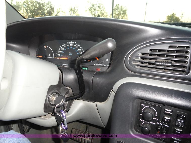 image for item A3302 1999 Dodge Caravan mini van