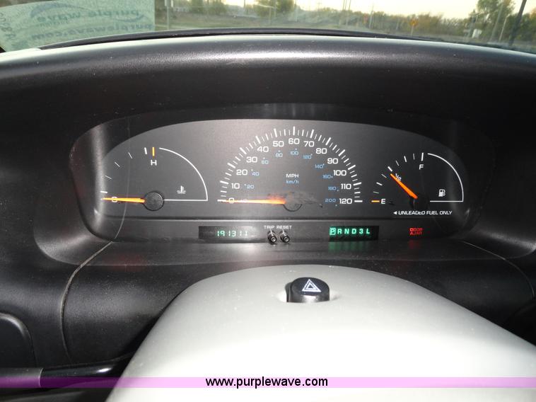 image for item A3302 1999 Dodge Caravan mini van