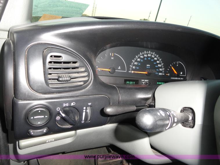 image for item A3302 1999 Dodge Caravan mini van
