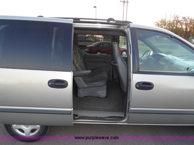 image for item A3302 1999 Dodge Caravan mini van