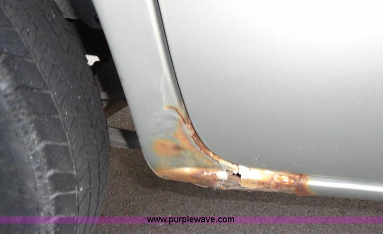 image for item A3302 1999 Dodge Caravan mini van