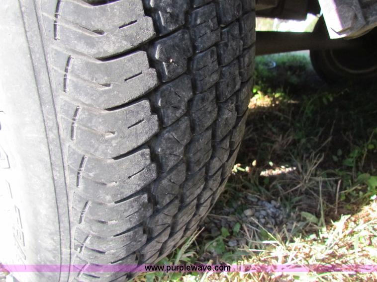 image for item A3514 2001 Keystone Cougar 28' fifth wheel camper